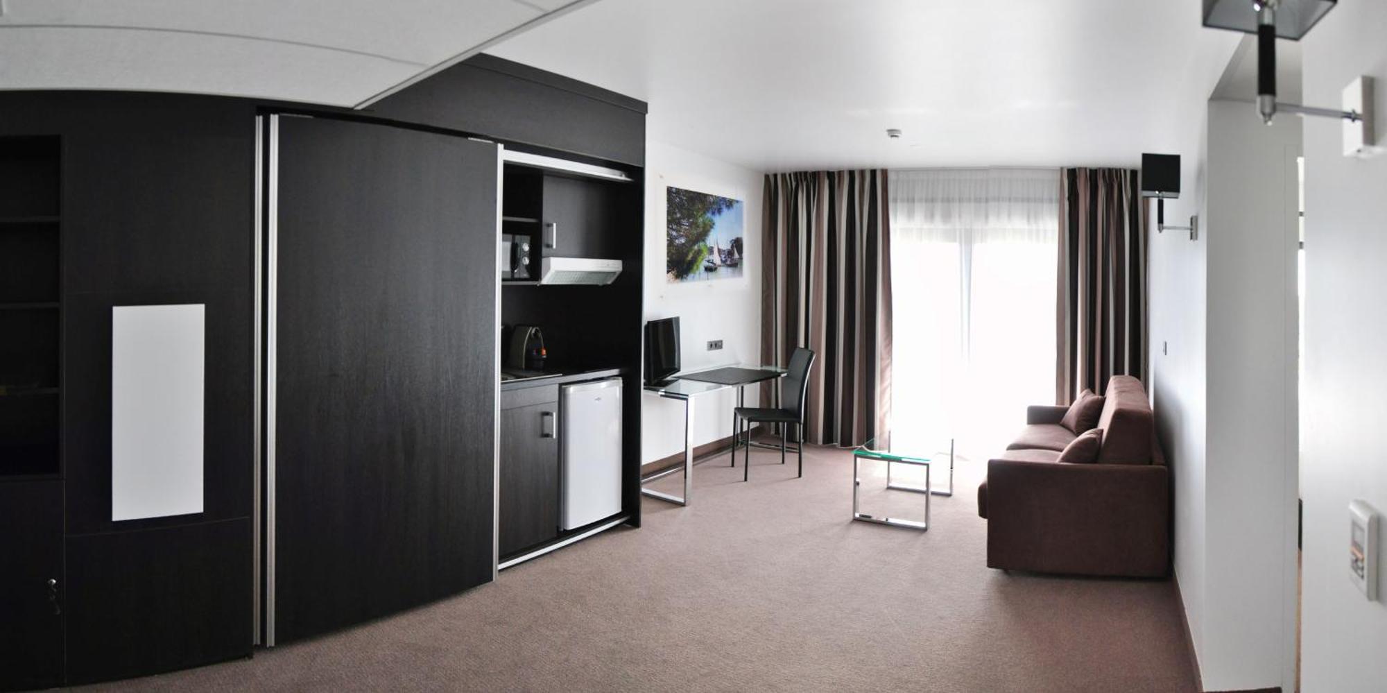 Golden Tulip Pornic Suites- Appart Hotel Room photo